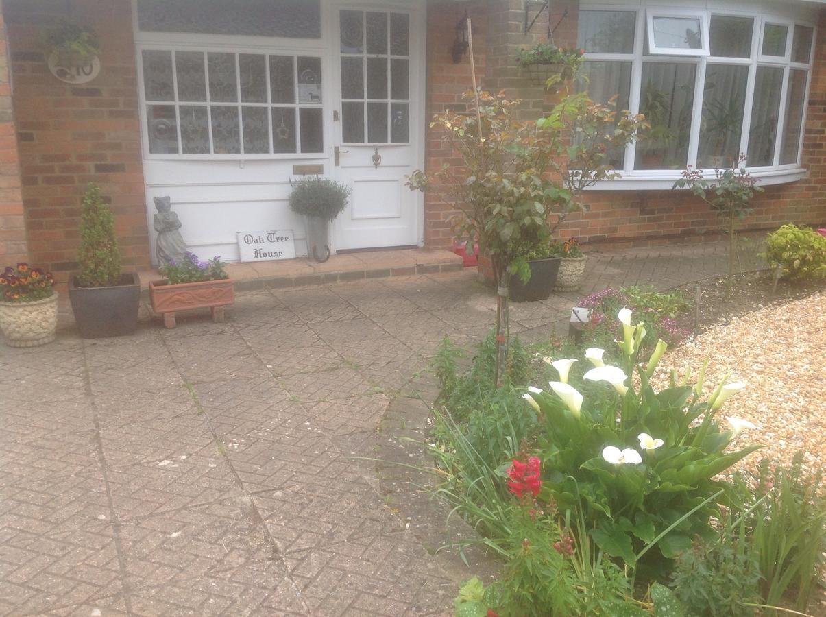 Oak Tree House Acomodação com café da manhã Waterlooville Exterior foto