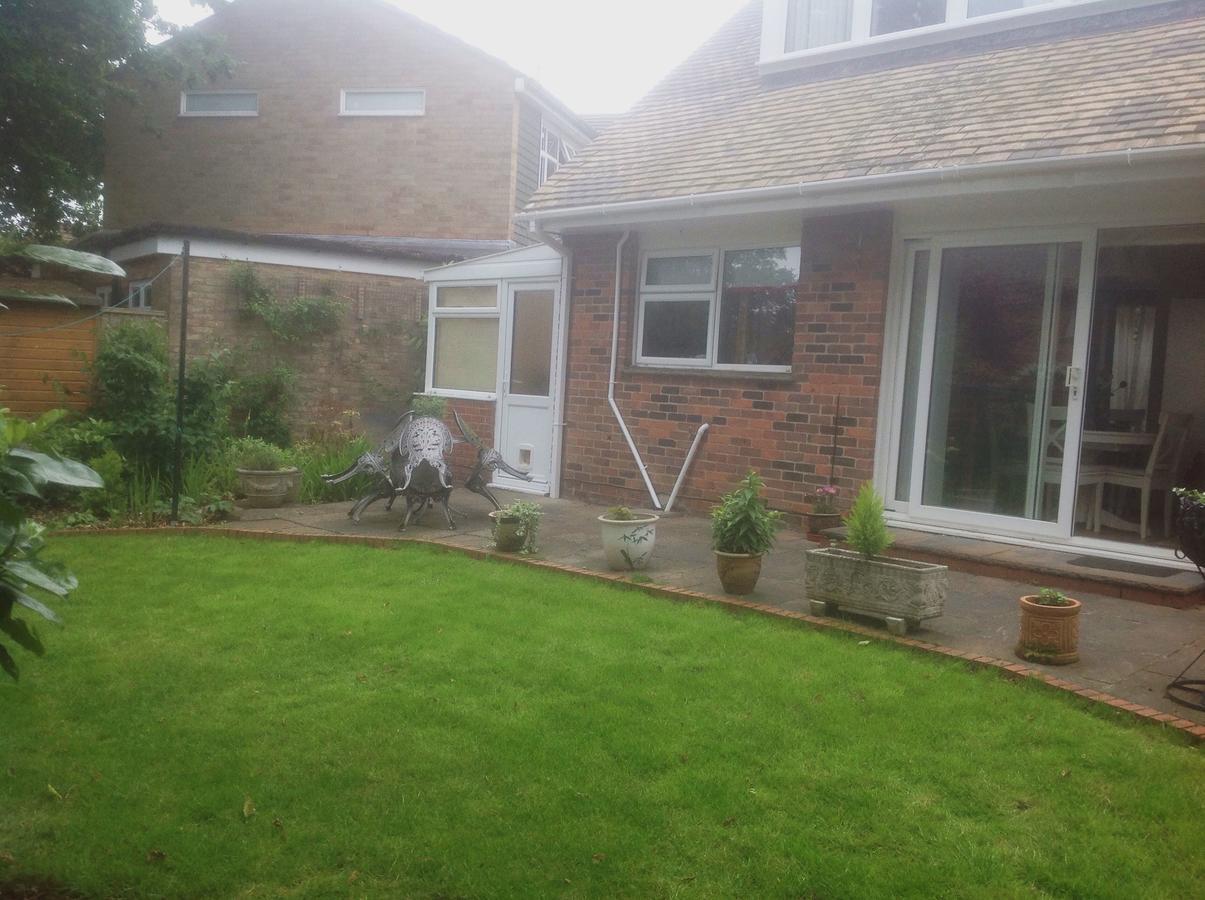 Oak Tree House Acomodação com café da manhã Waterlooville Exterior foto